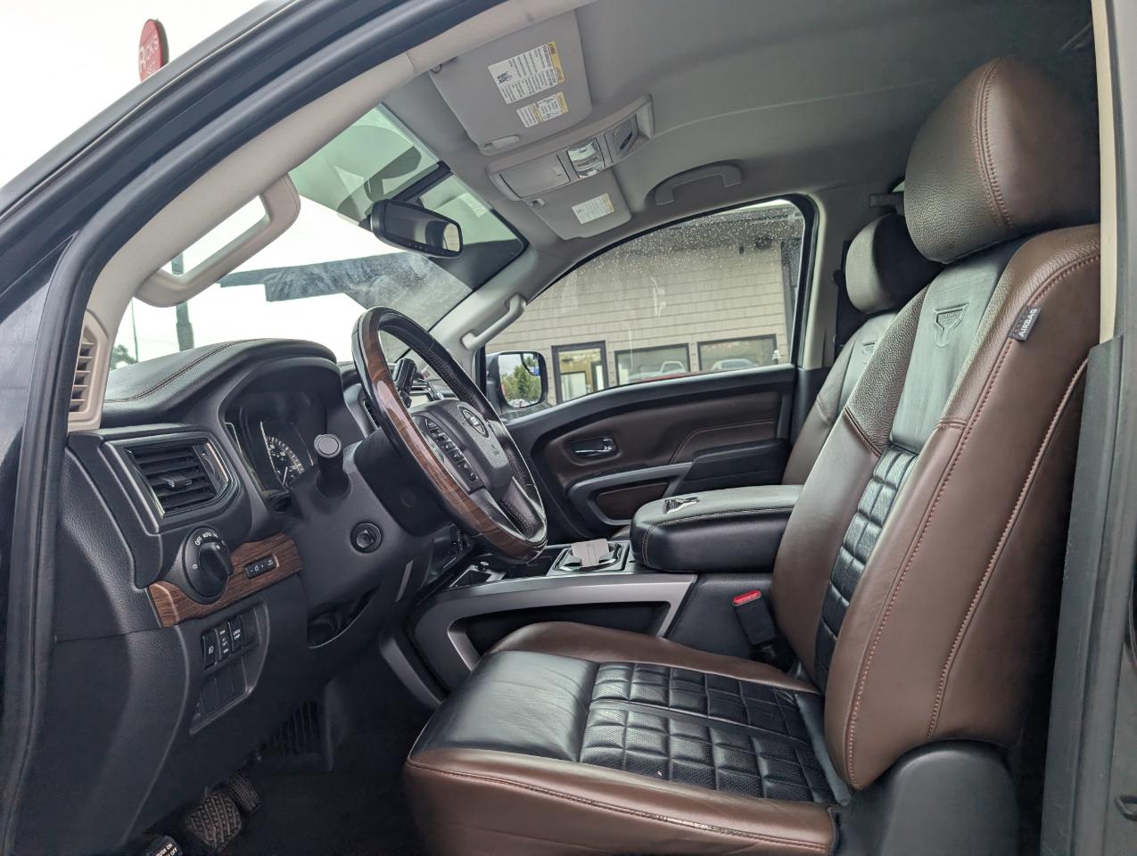 Nissan Titan  2018
