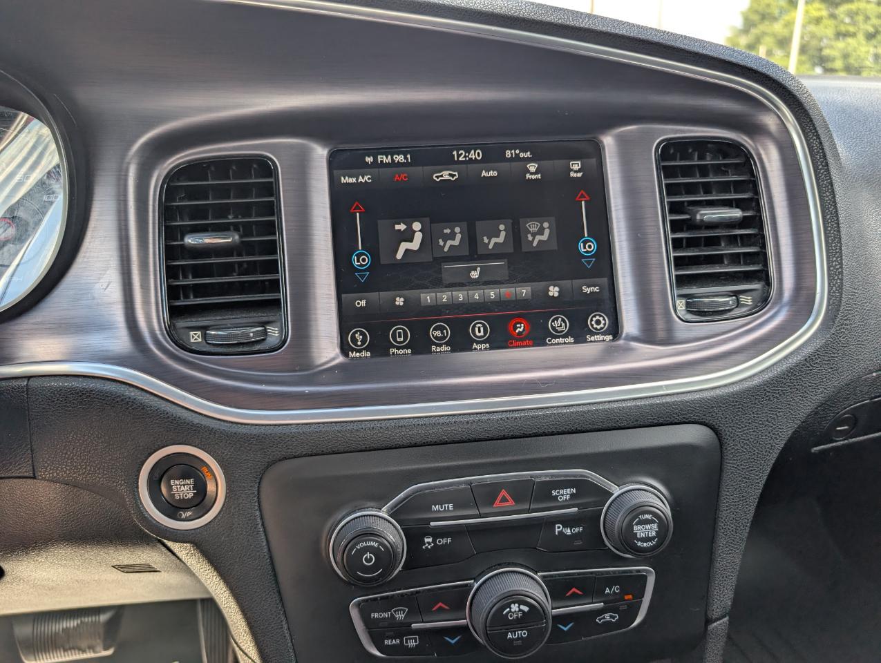 Dodge Charger SXT Plus RWD 2018