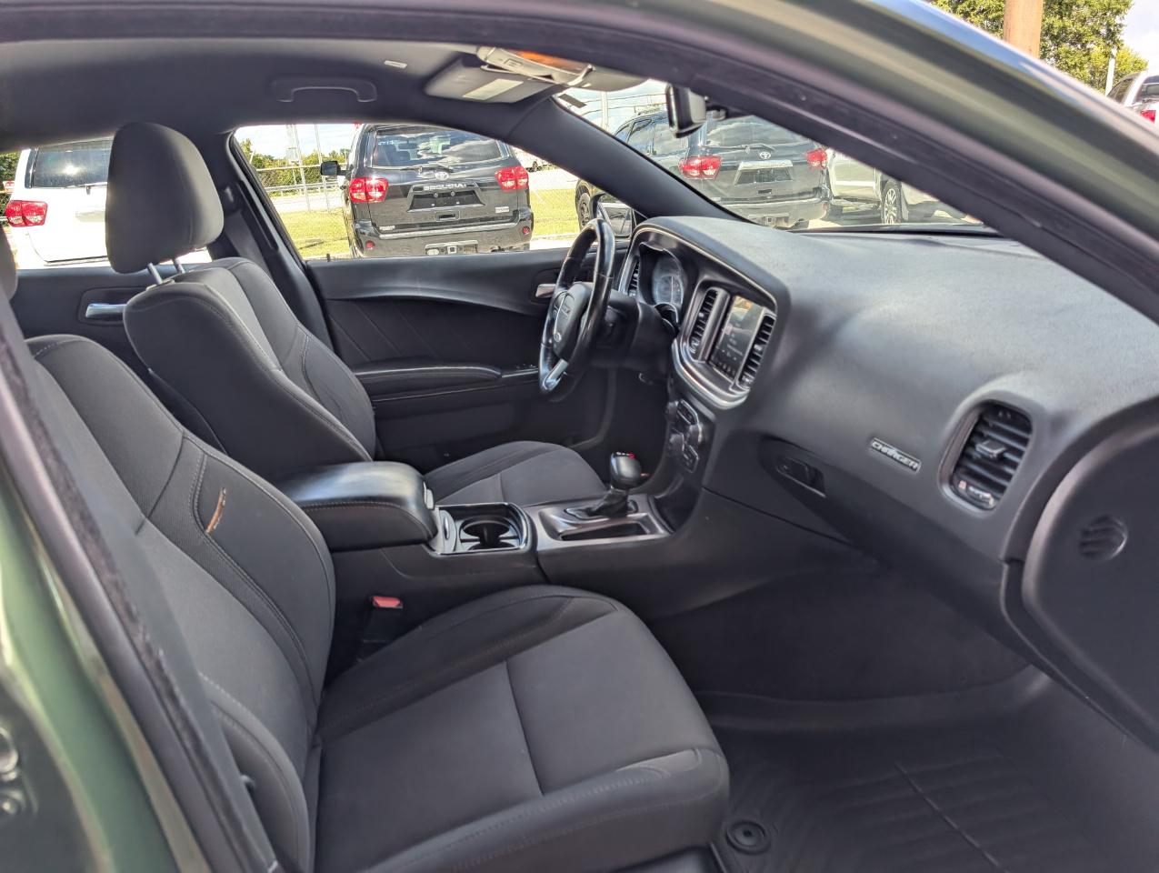 Dodge Charger SXT Plus RWD 2018