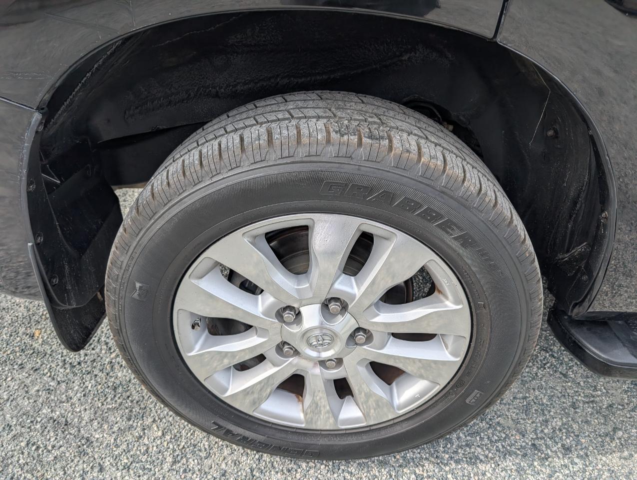 Toyota Sequoia  2013