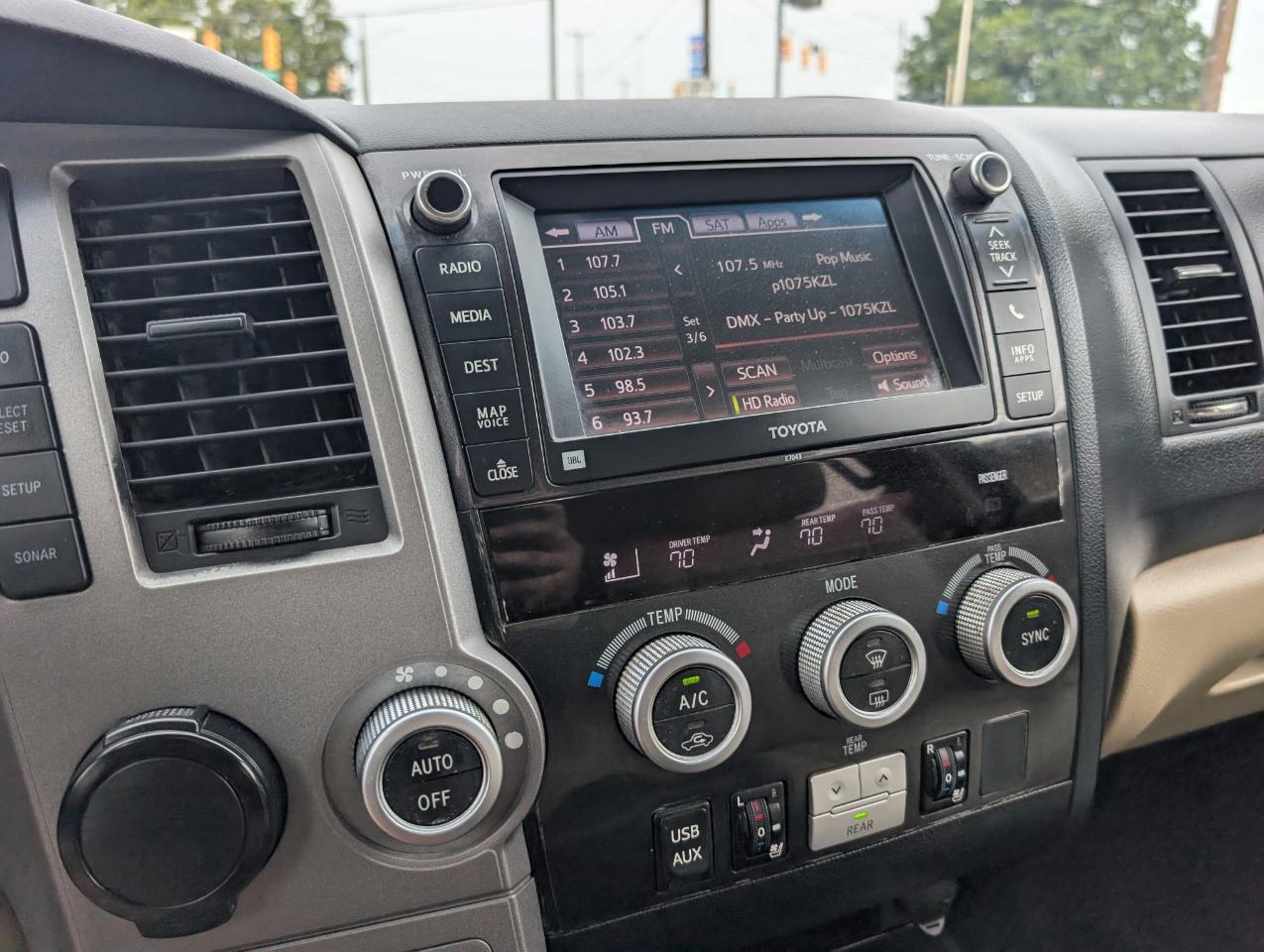Toyota Sequoia  2013