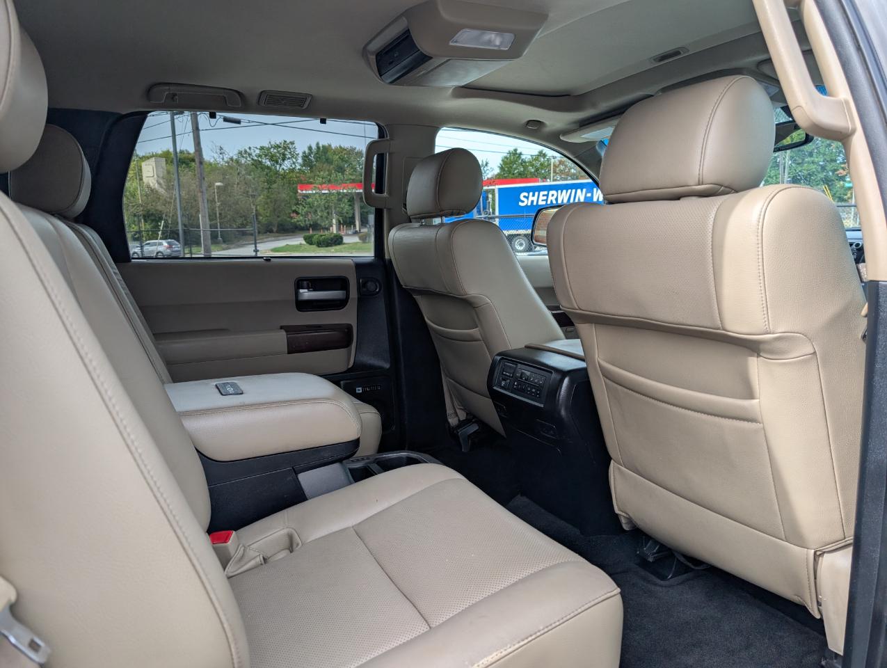 Toyota Sequoia  2013