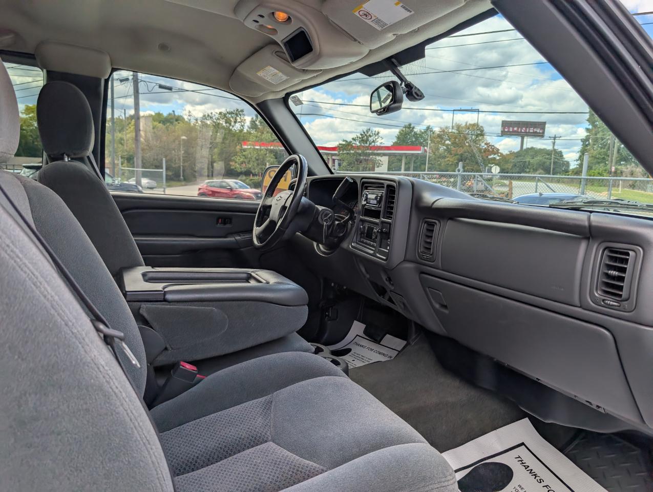 Chevrolet Silverado 2500HD LS Ext. Cab 4WD 2004