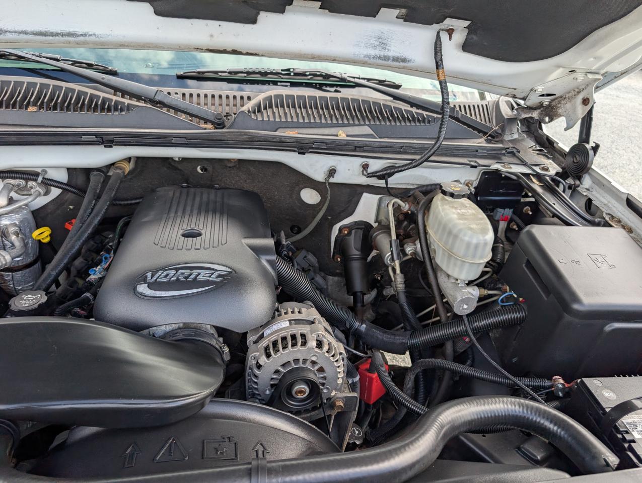 Chevrolet Silverado 2500HD LS Ext. Cab 4WD 2004