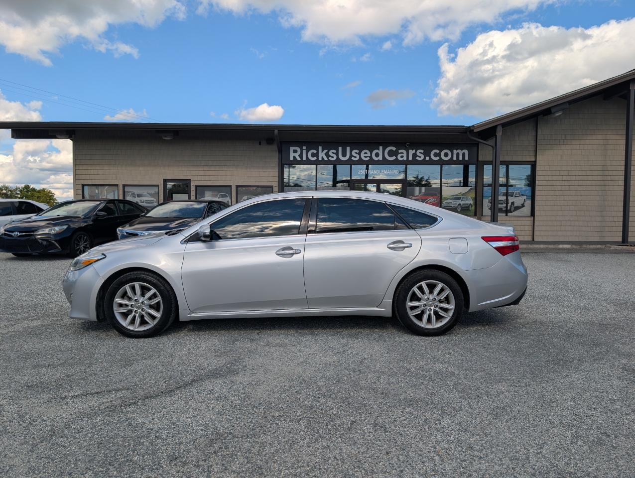Toyota Avalon XLE Premium 2014