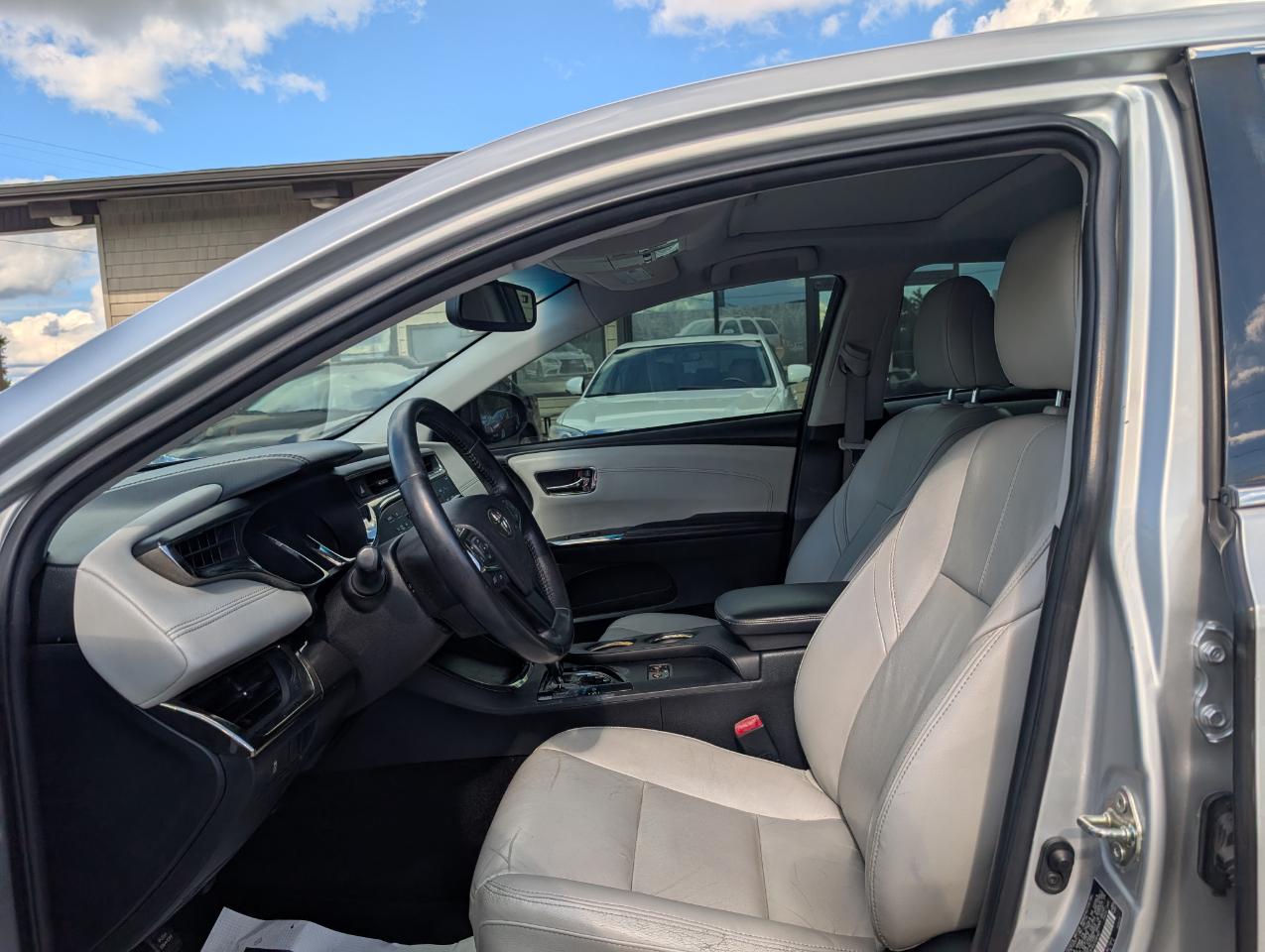 Toyota Avalon XLE Premium 2014