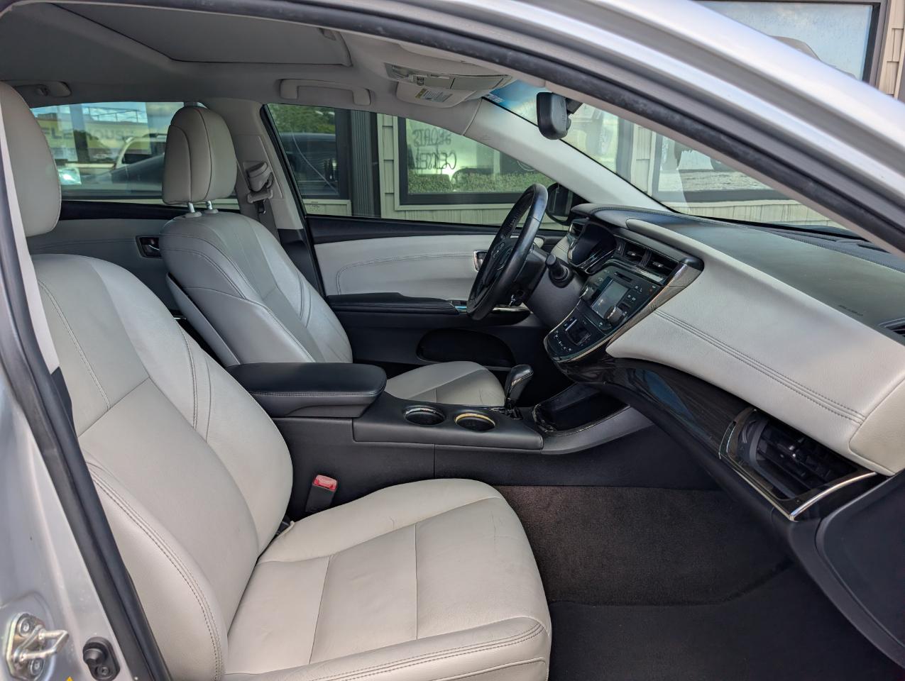 Toyota Avalon XLE Premium 2014