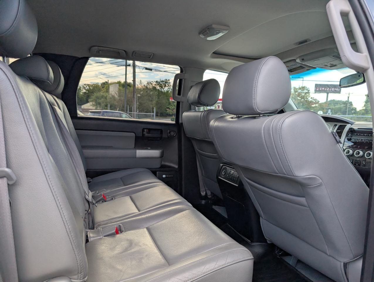 Toyota Sequoia SR5 4WD 2008