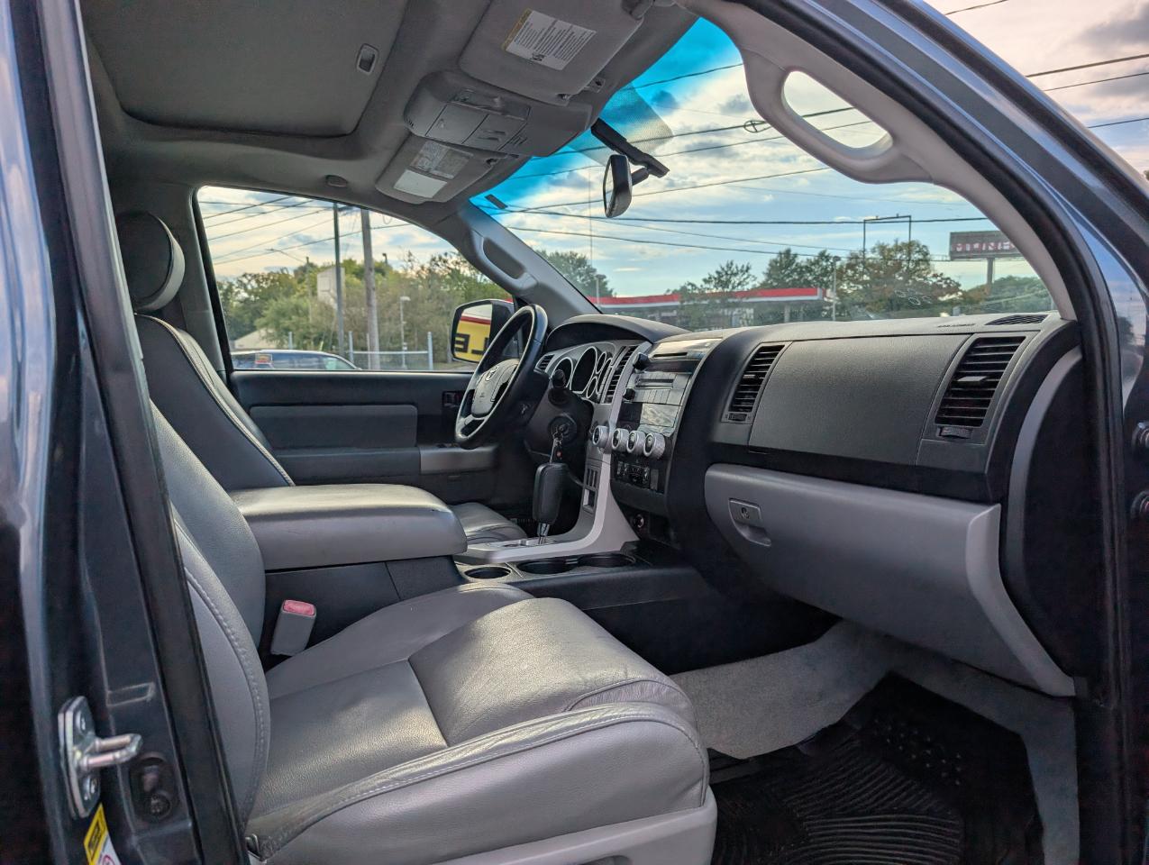 Toyota Sequoia SR5 4WD 2008