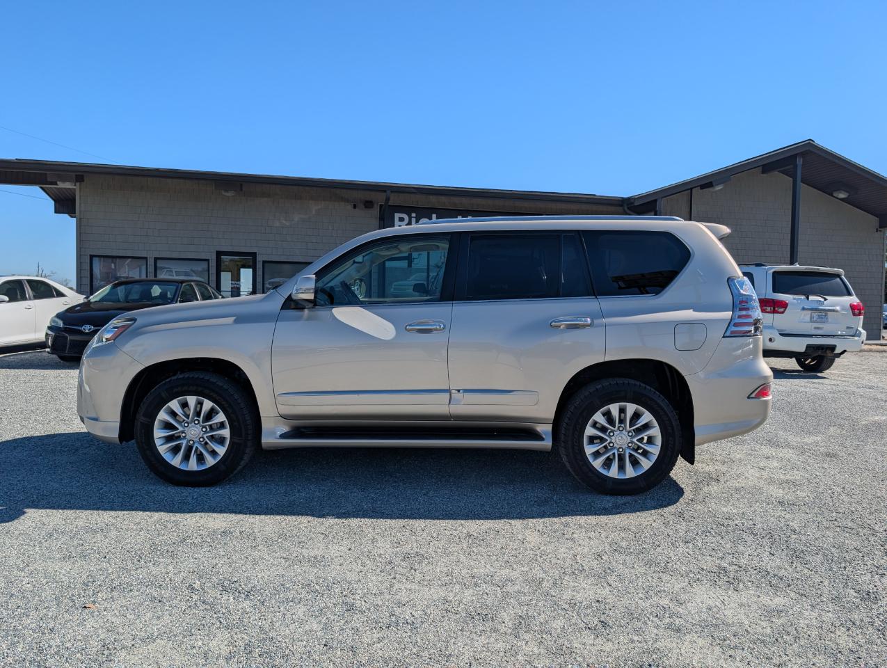 Lexus GX 460  2016