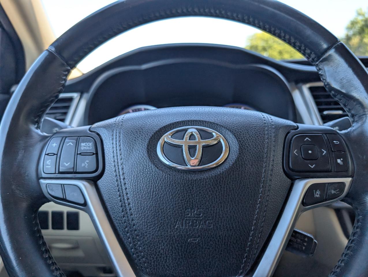Toyota Highlander XLE 2017