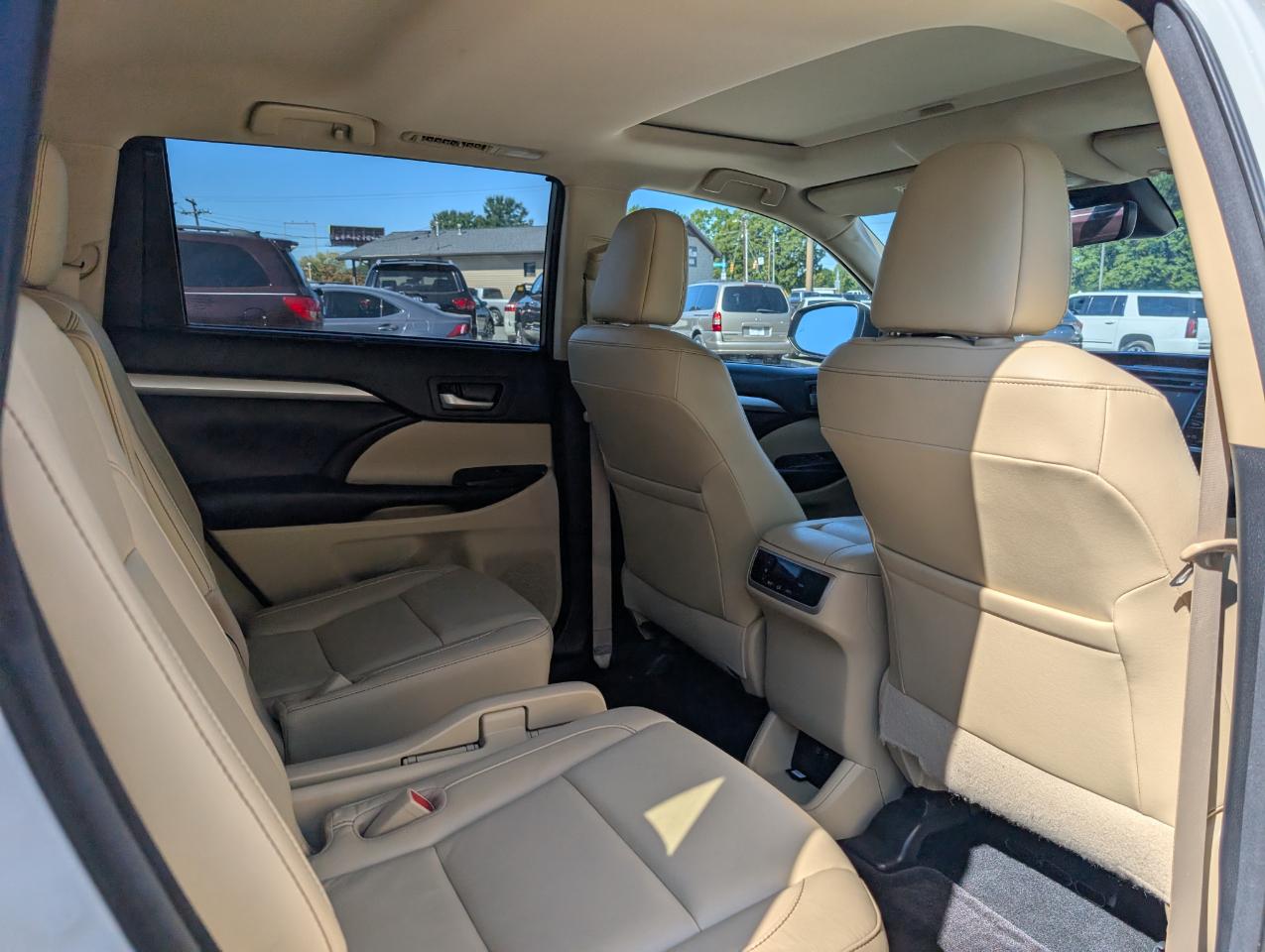 Toyota Highlander XLE 2017
