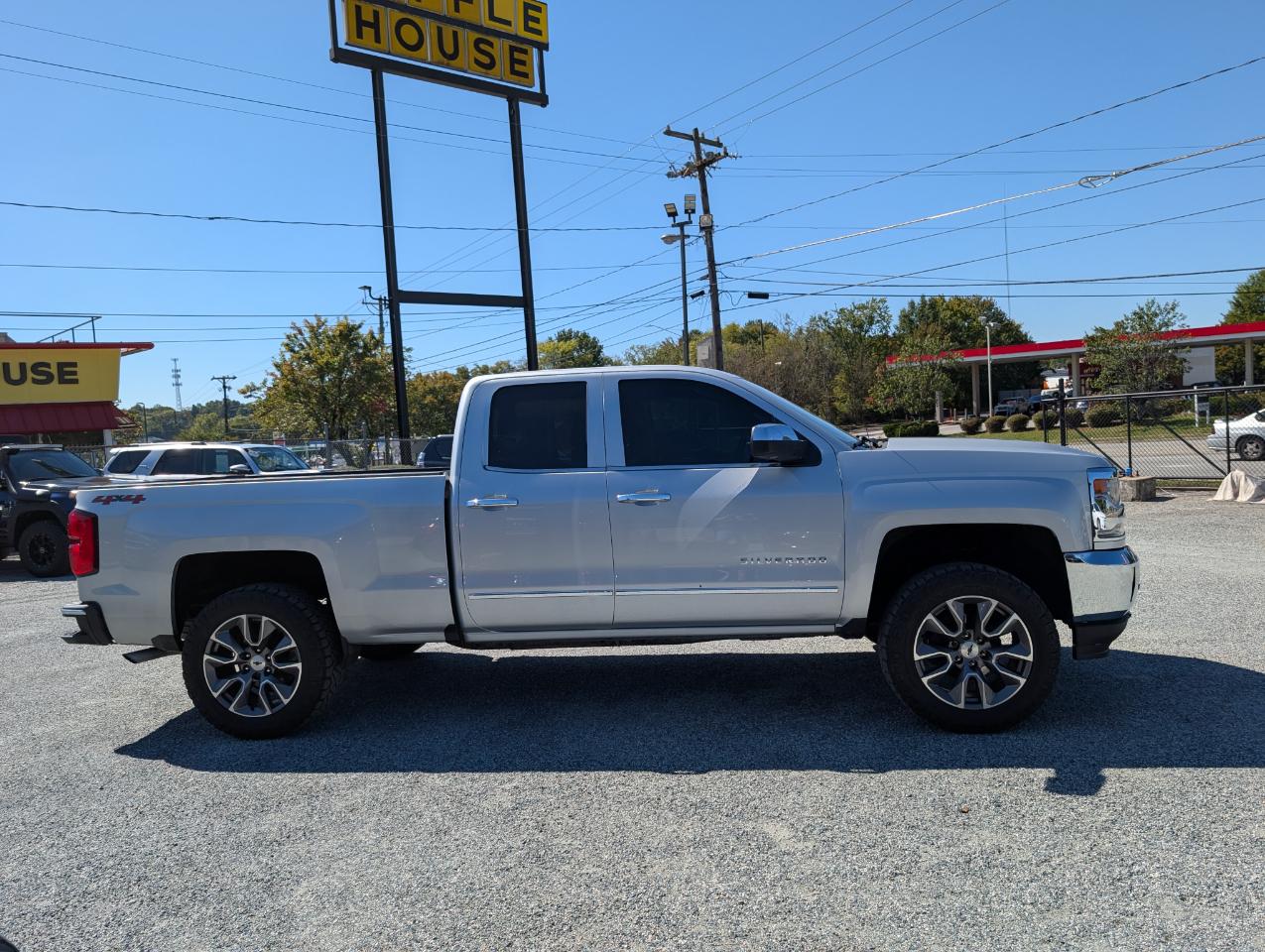 Chevrolet Silverado 1500 LTZ Double Cab 4WD 2017