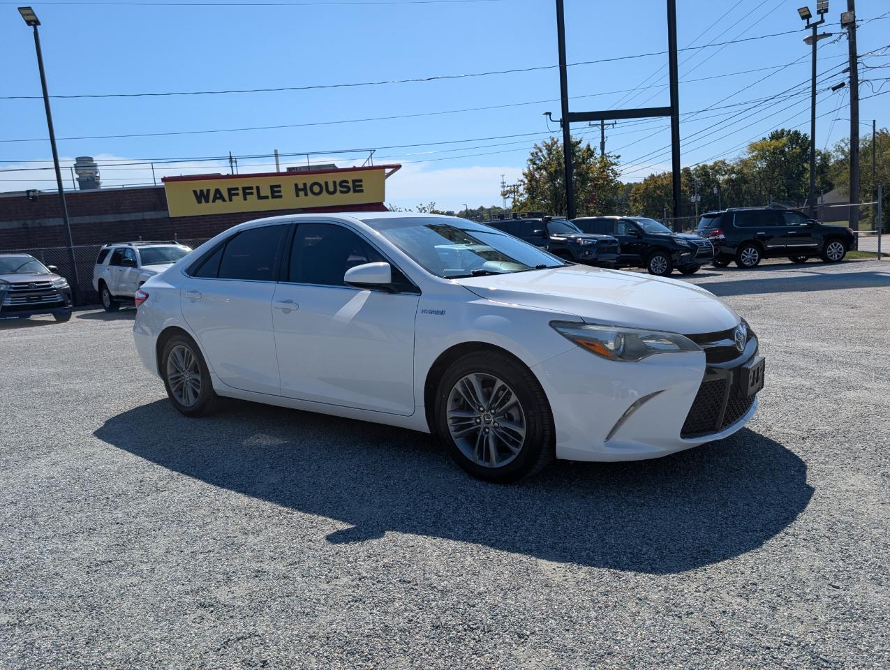 Toyota Camry Hybrid SE 2015