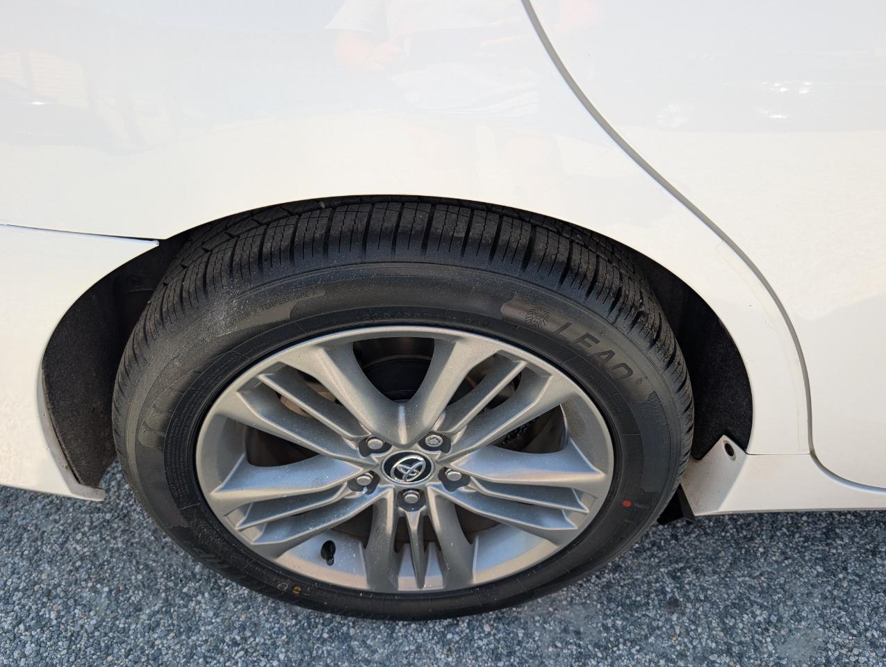 Toyota Camry Hybrid SE 2015