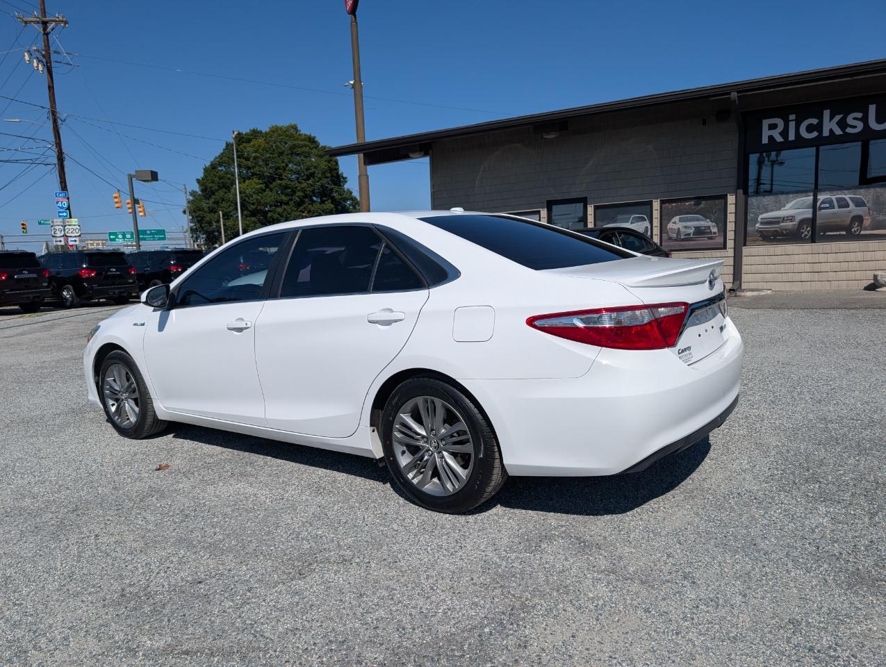 Toyota Camry Hybrid SE 2015