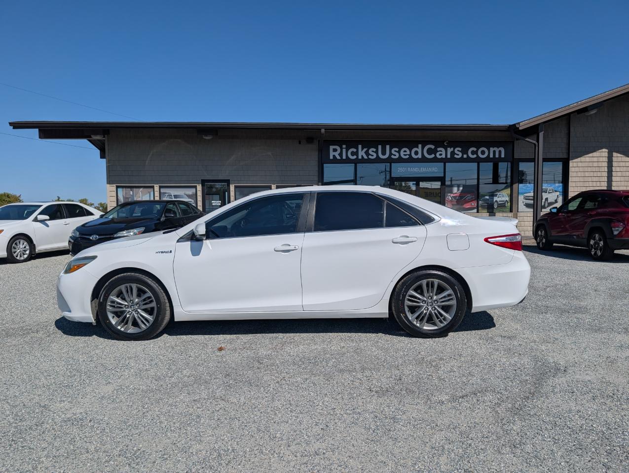 Toyota Camry Hybrid SE 2015