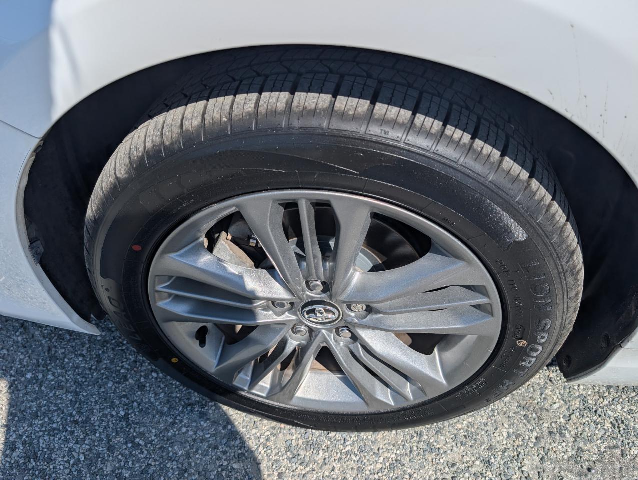 Toyota Camry Hybrid SE 2015