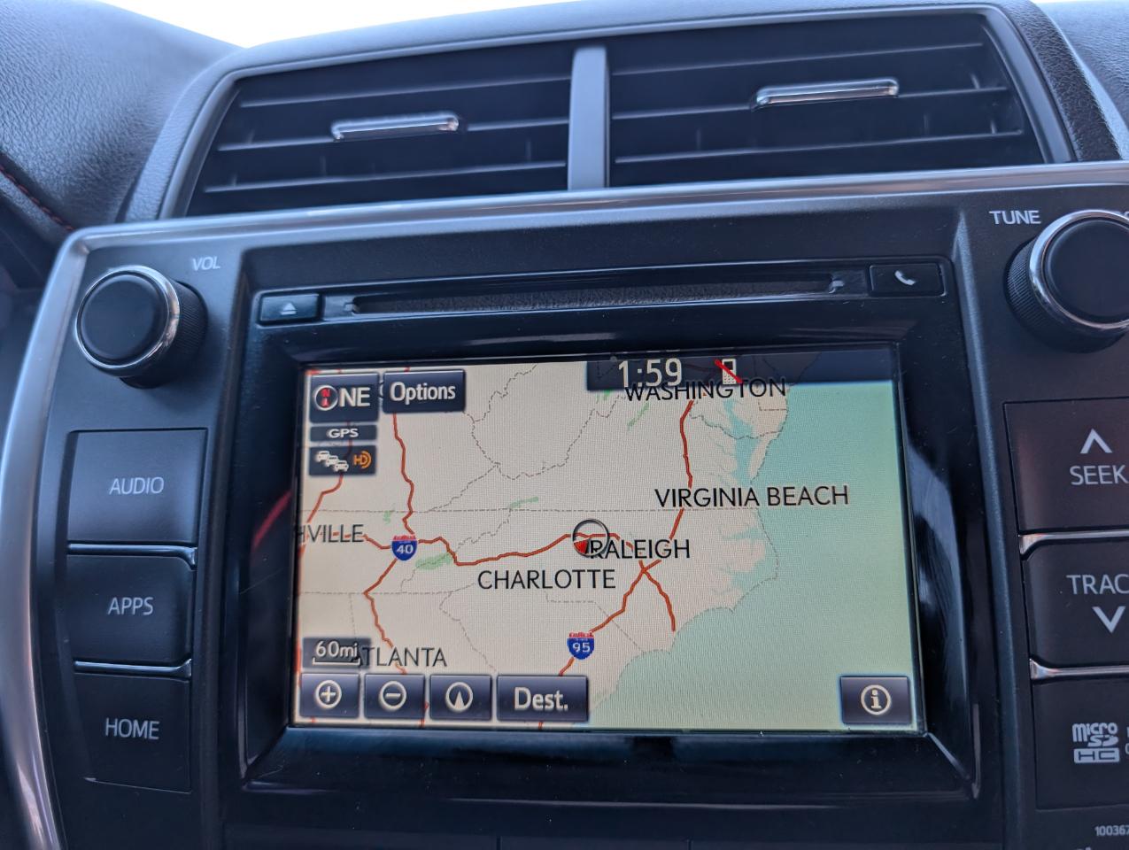 Toyota Camry Hybrid SE 2015