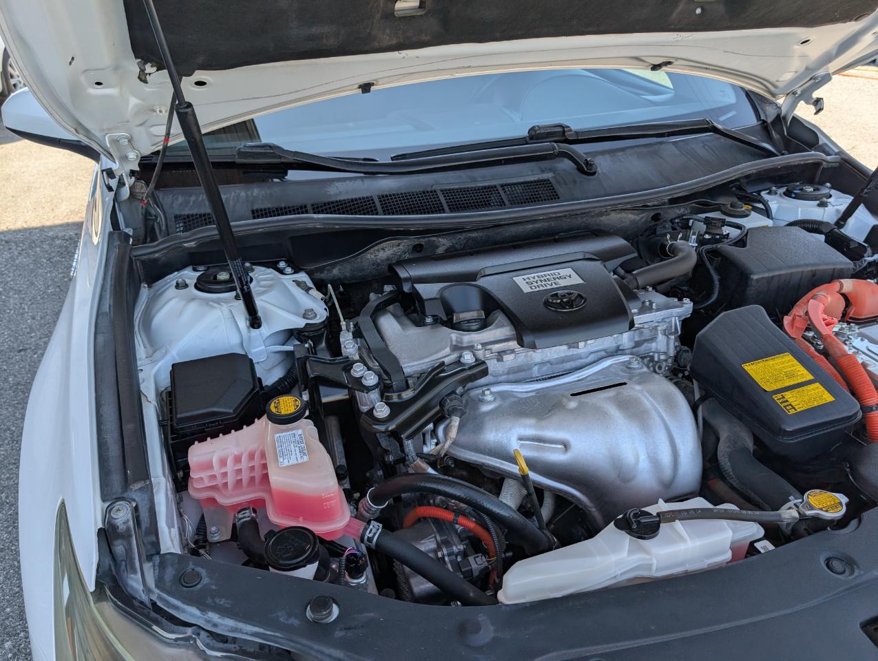 Toyota Camry Hybrid SE 2015