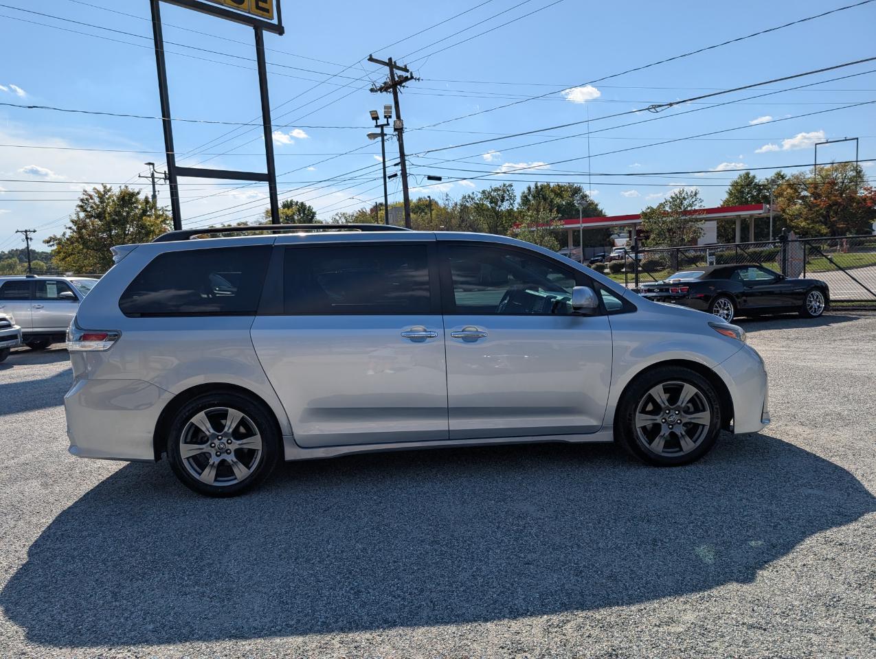 Toyota Sienna SE 8-Passenger 2018