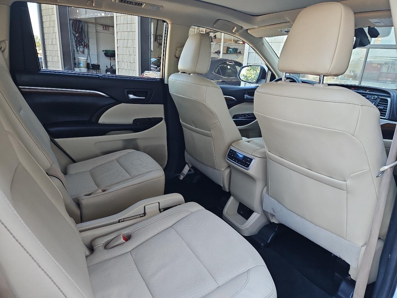 Toyota Highlander  2019