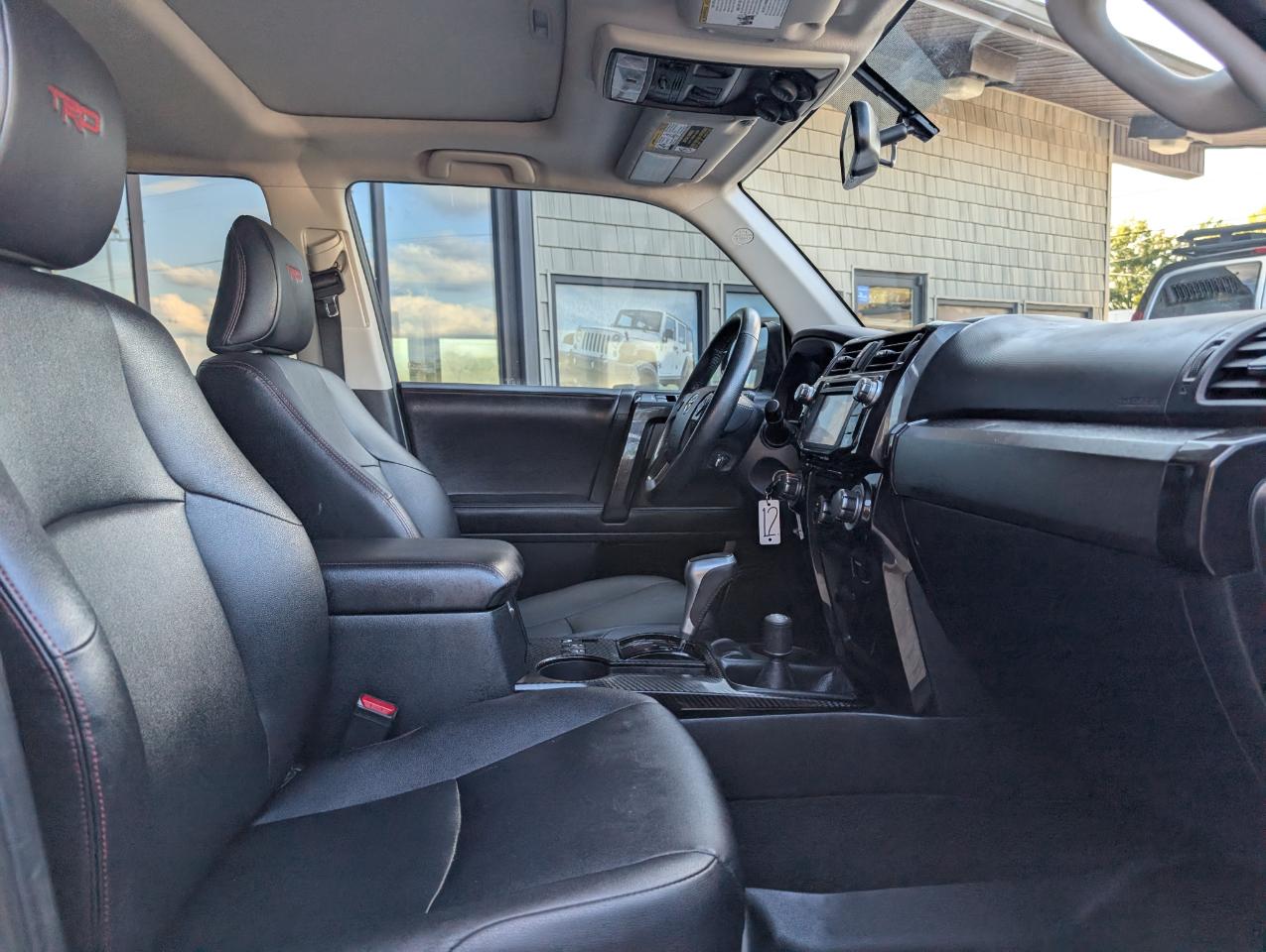 Toyota 4Runner TRD Off-road Premium 4WD 2018