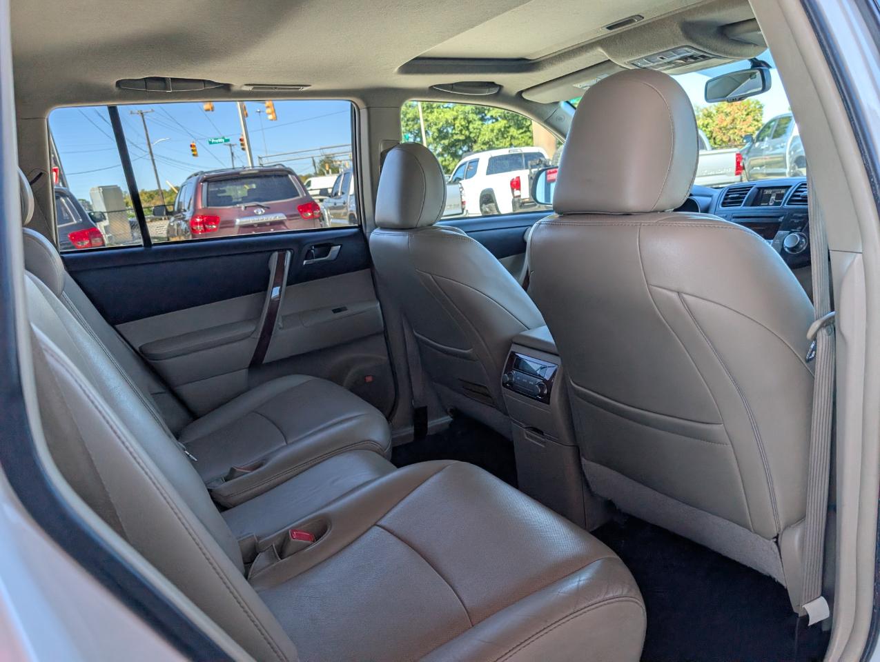 Toyota Highlander Limited AWD 2012