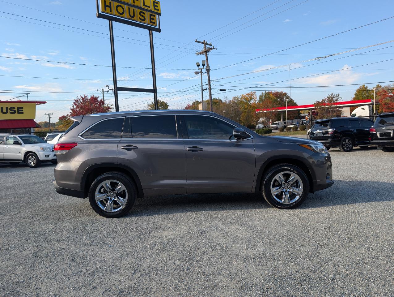 Toyota Highlander  2018