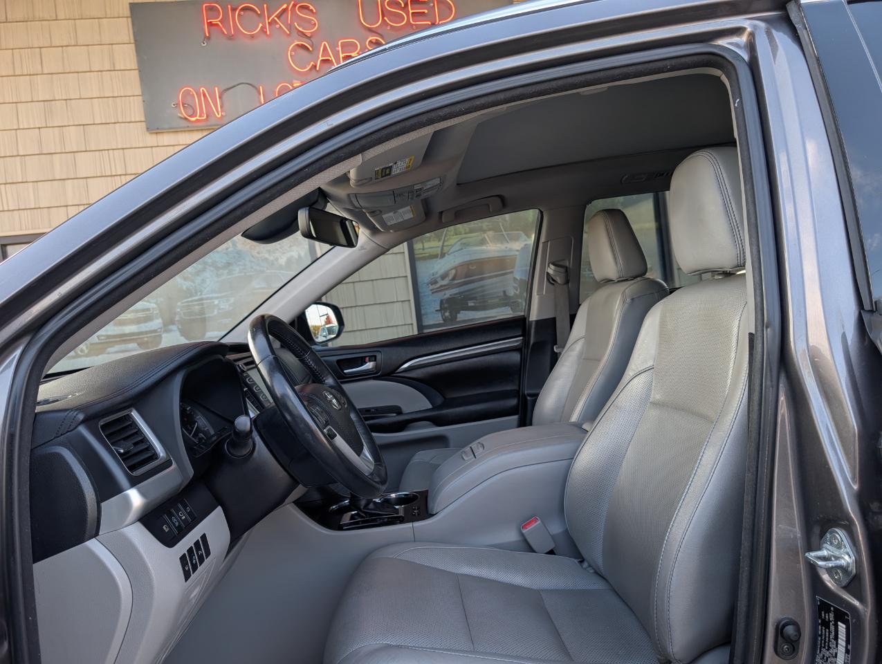 Toyota Highlander  2018