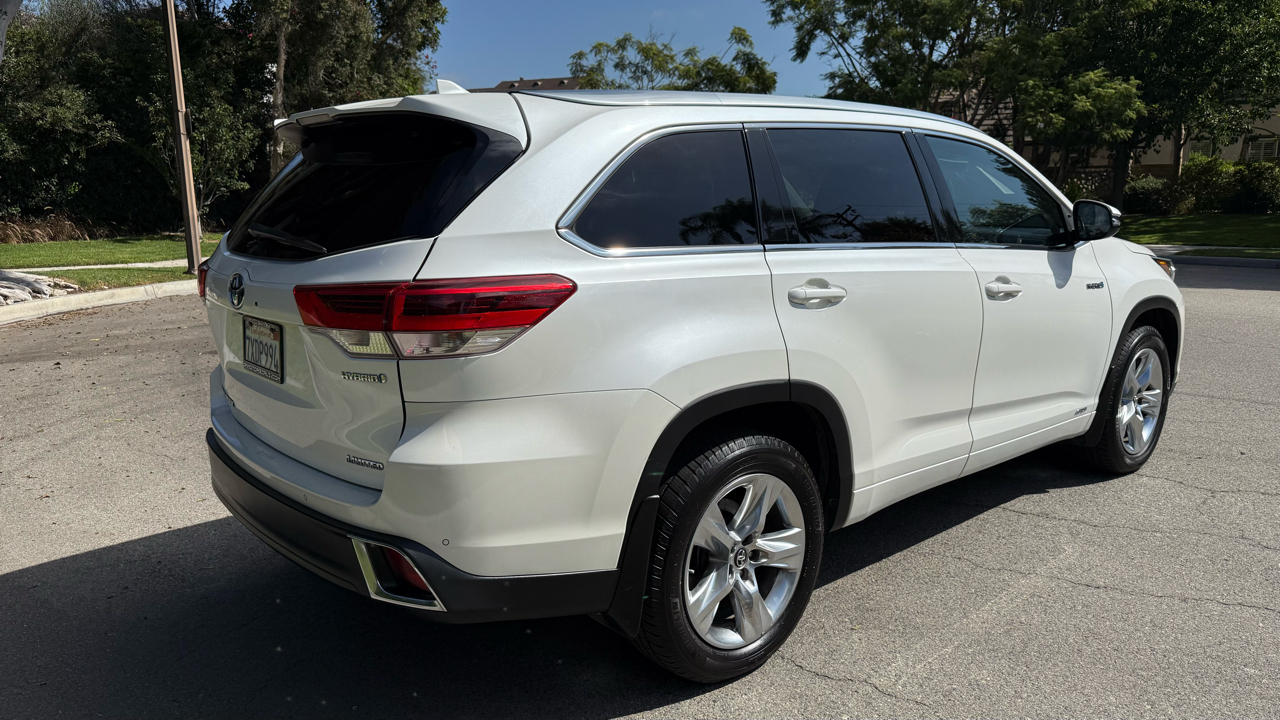 2017 Toyota Highlander Limited Platinum Hybrid photo 4