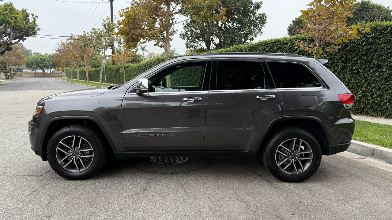 2019 Jeep Grand Cherokee Limited photo 2