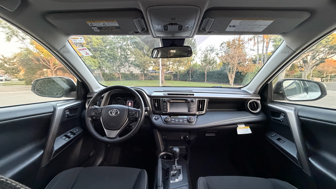 Toyota RAV4 XLE FWD (Natl) 2018 Toyota RAV4 XLE FWD (Natl) 2018