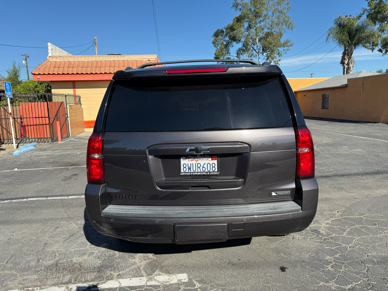 Chevrolet Tahoe 4WD 4dr Premier 2018