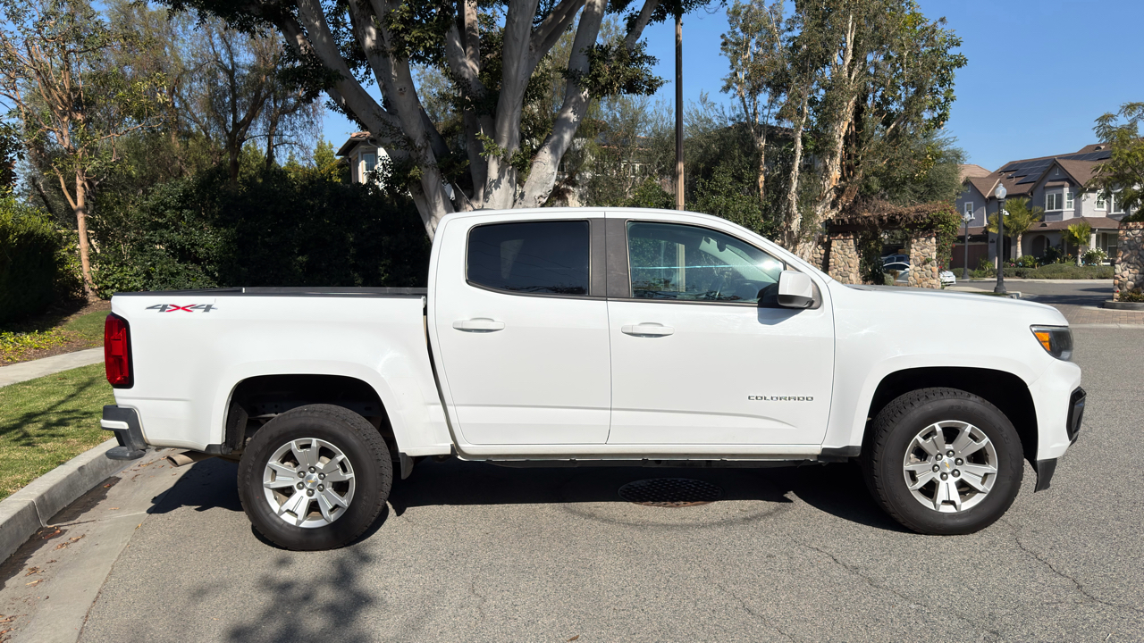 2021 Chevrolet Colorado LT photo 3