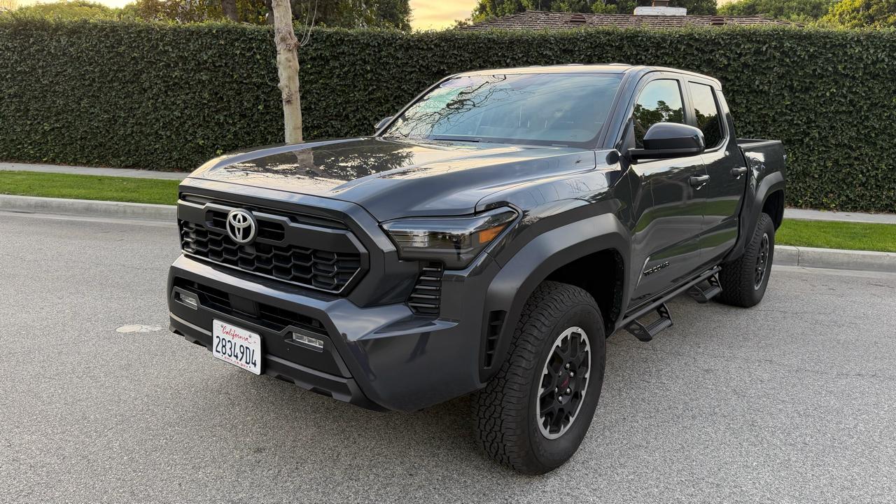 Toyota Tacoma 4WD TRD Off Road Double Cab 5' Bed MT (Natl) 2025