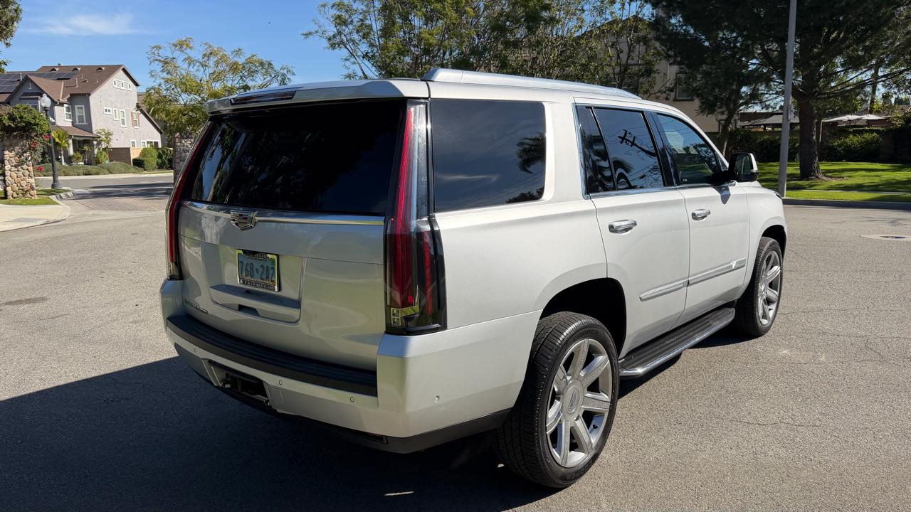 Cadillac Escalade 2WD 4dr Luxury 2020