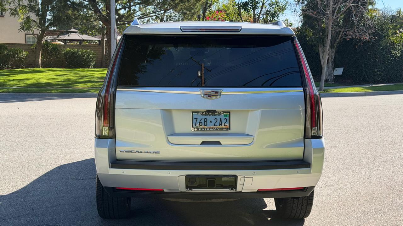 Cadillac Escalade 2WD 4dr Luxury 2020