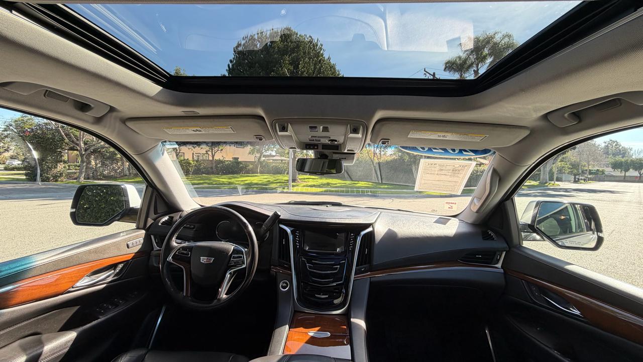 Cadillac Escalade 2WD 4dr Luxury 2020