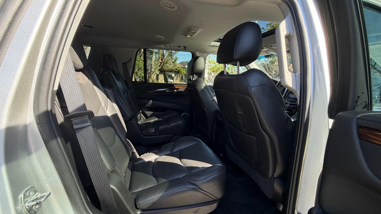 Cadillac Escalade 2WD 4dr Luxury 2020