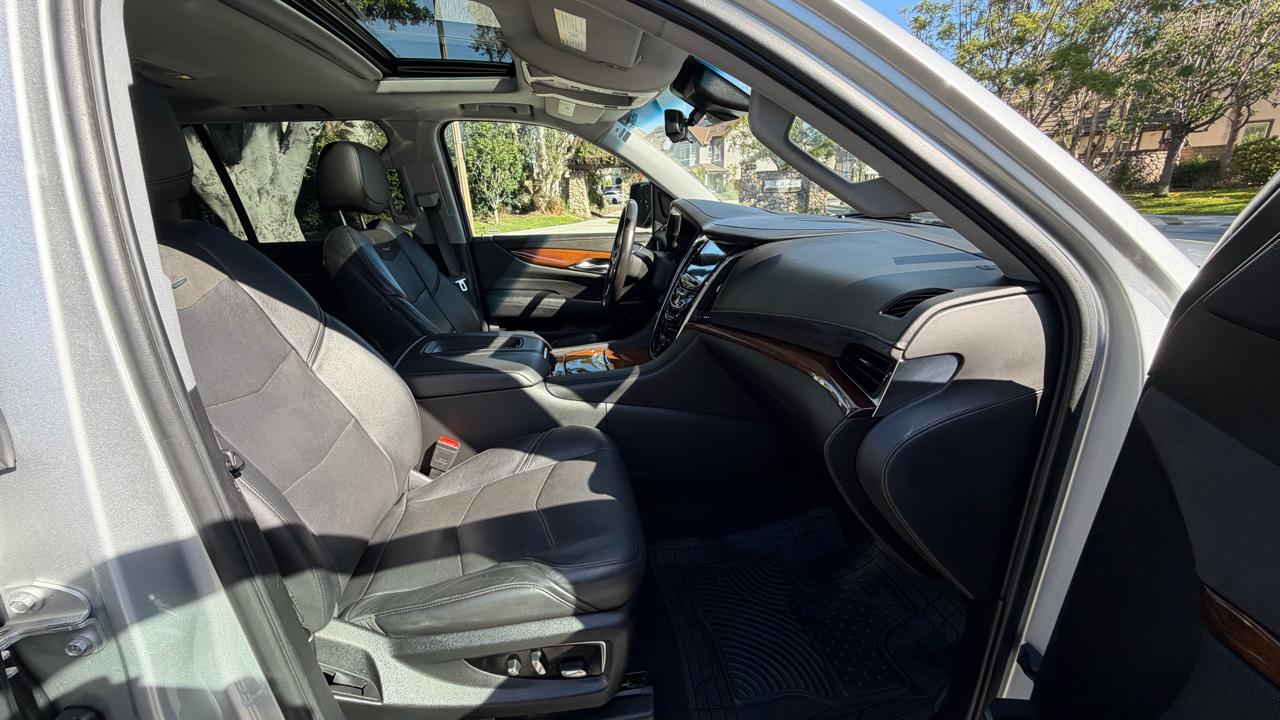 Cadillac Escalade 2WD 4dr Luxury 2020