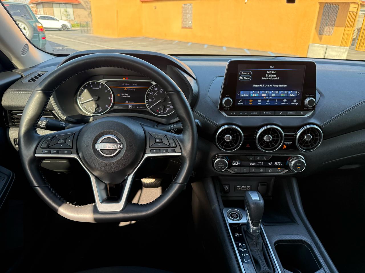 Nissan Sentra SV CVT 2025