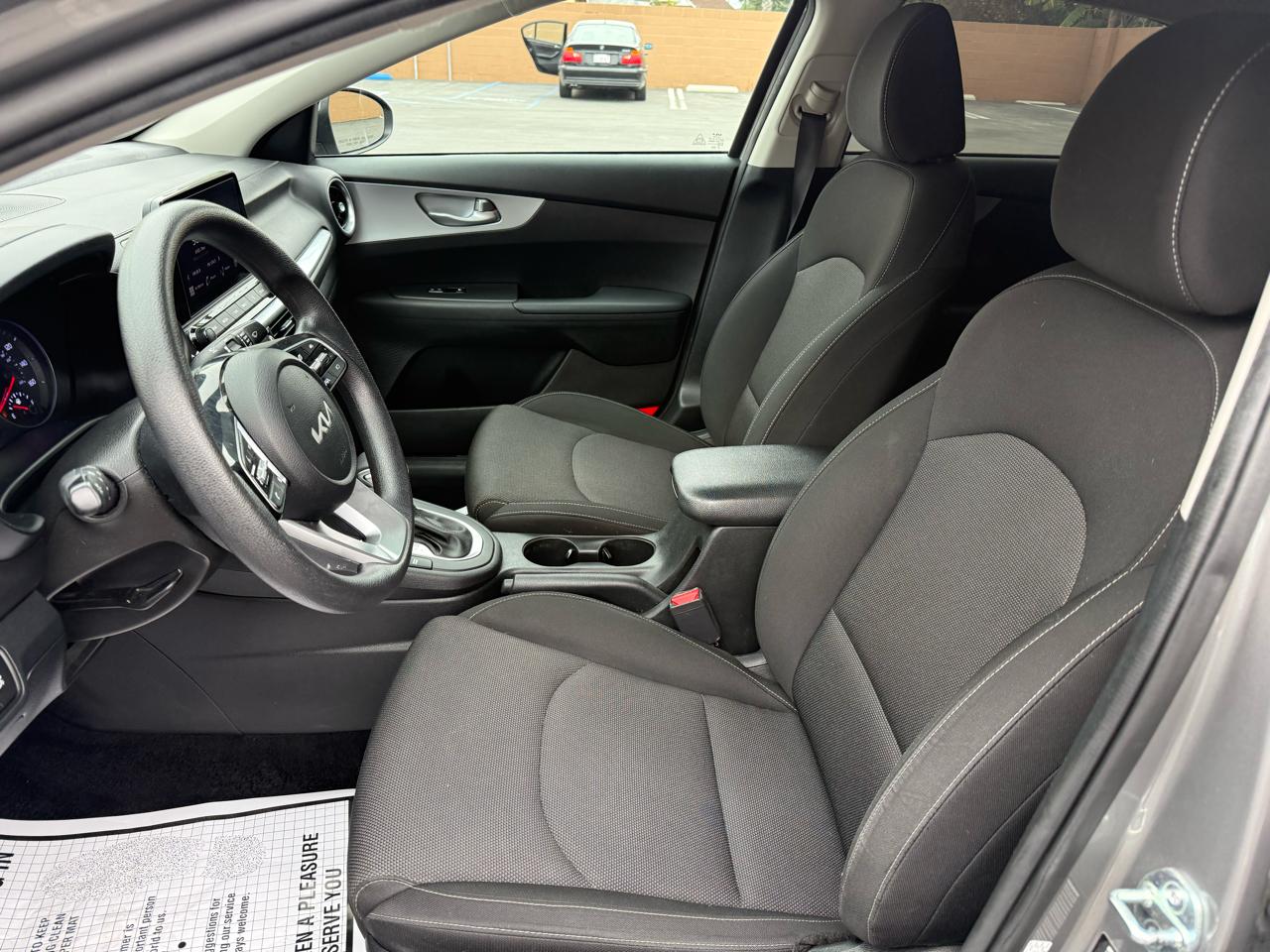 Kia Forte LXS IVT 2023