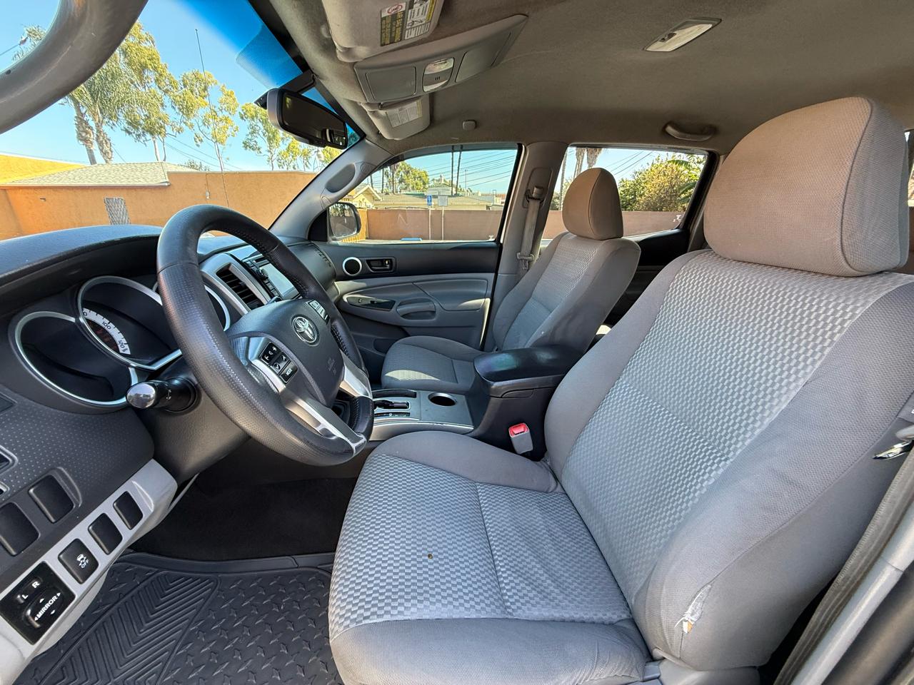 Toyota Tacoma 2WD Double Cab I4 AT PreRunner (Natl) 2013