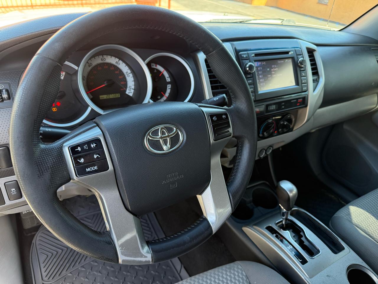 Toyota Tacoma 2WD Double Cab I4 AT PreRunner (Natl) 2013