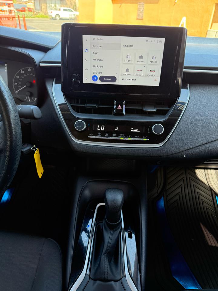 Toyota Corolla LE CVT (Natl) 2023