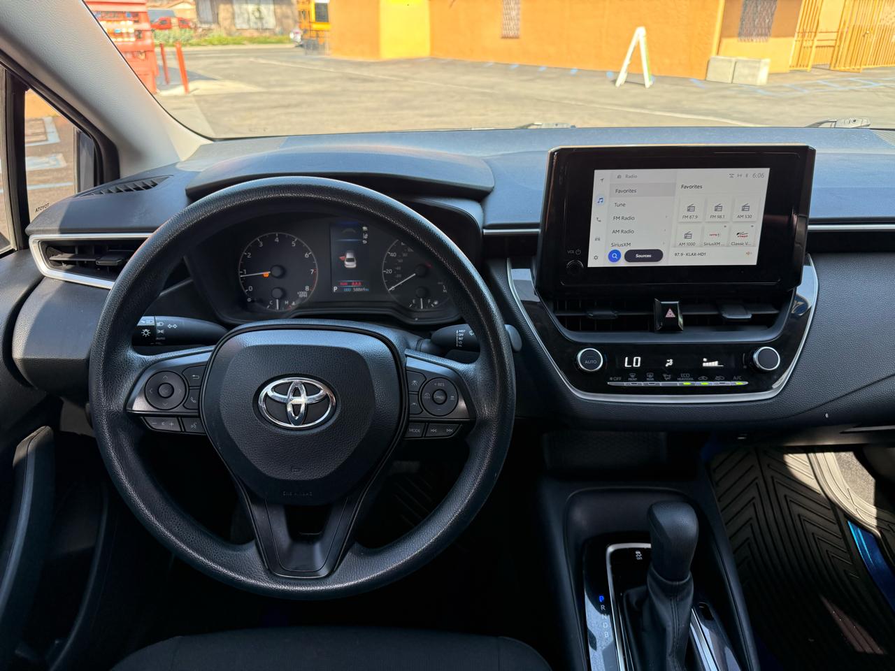Toyota Corolla LE CVT (Natl) 2023