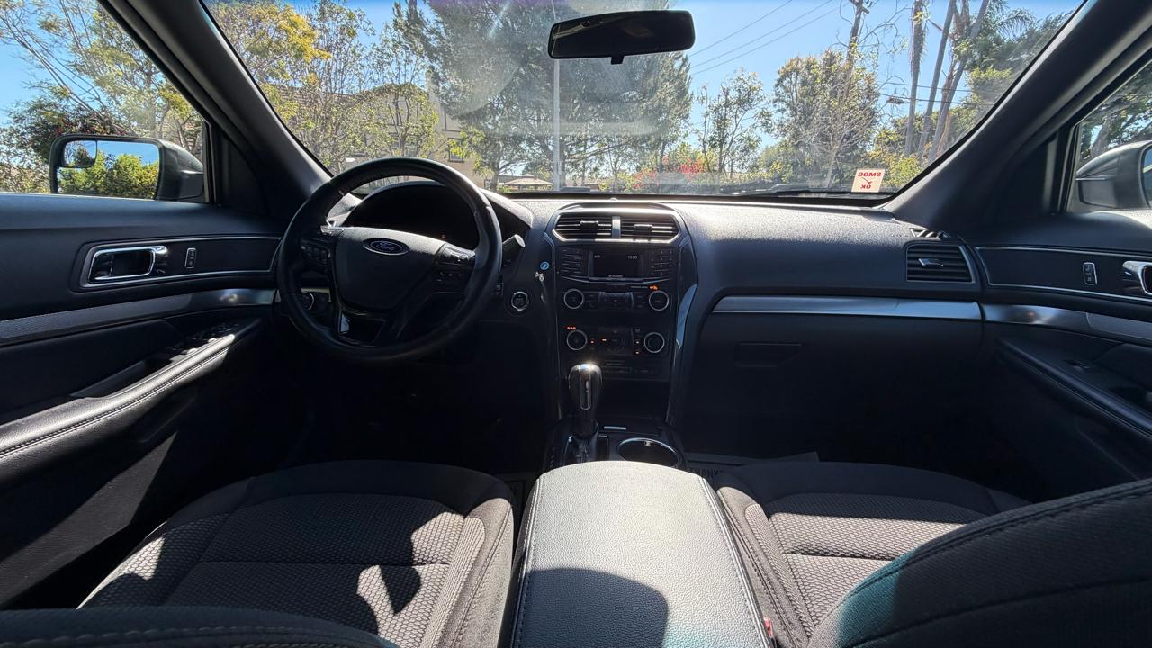 Ford Explorer XLT FWD 2019