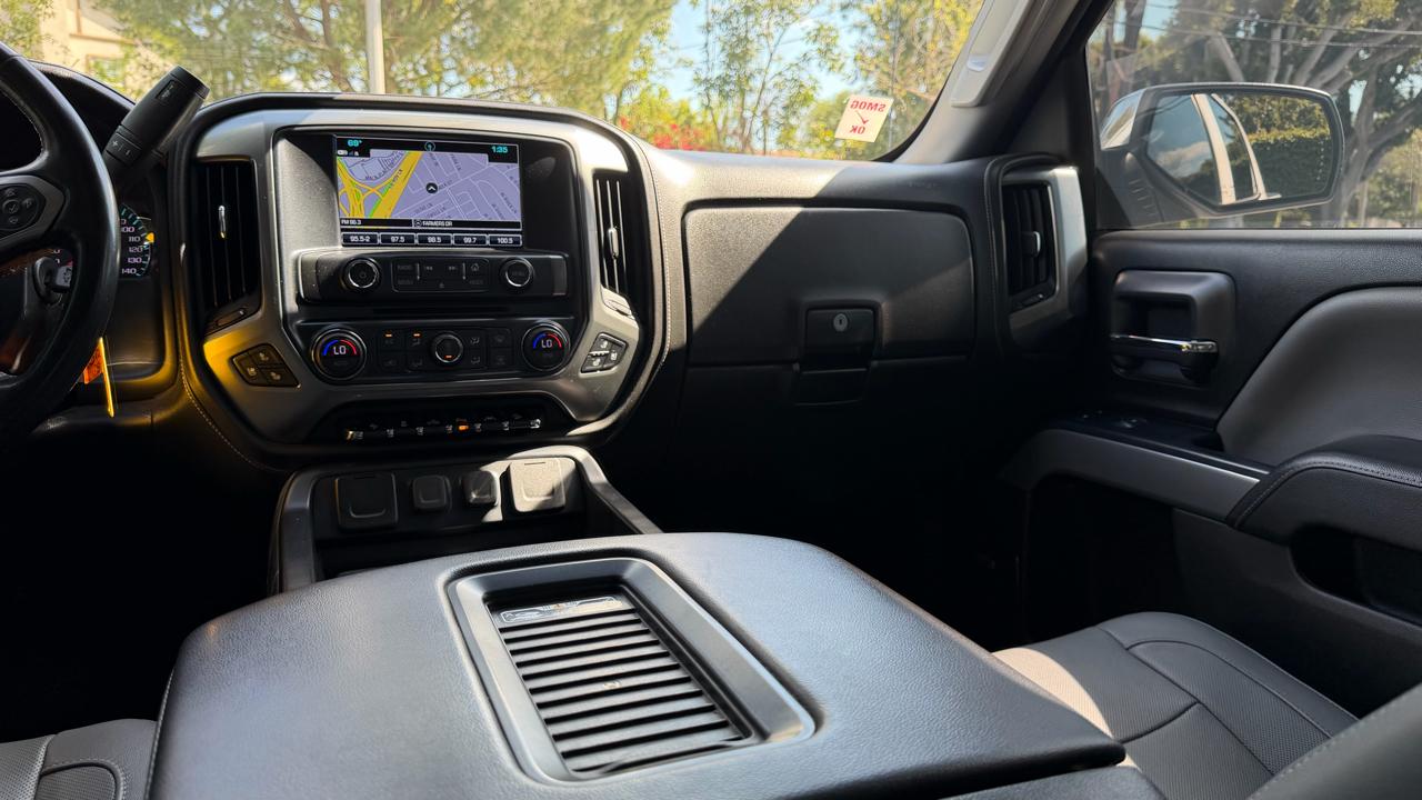 Chevrolet Silverado 1500 4WD Crew Cab 143.5" LTZ w/2LZ 2018