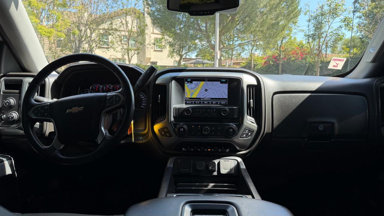 Chevrolet Silverado 1500 4WD Crew Cab 143.5" LTZ w/2LZ 2018